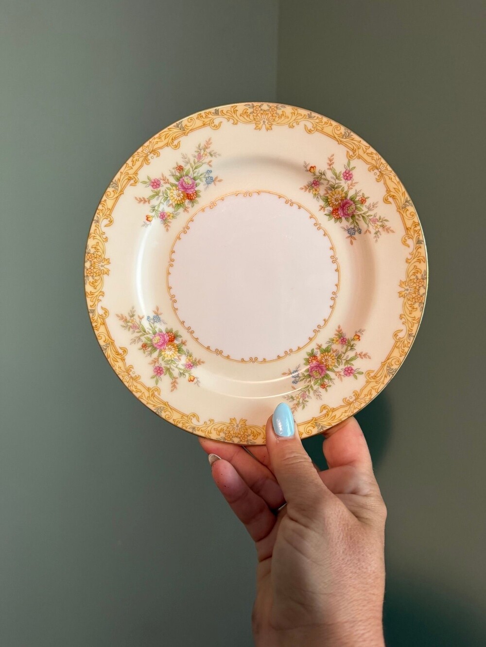 #31 1930s Noritake N44 pattern porcelain small plate.